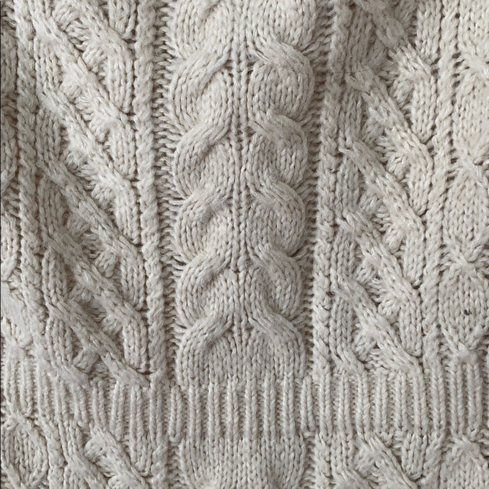 Women’s BCBG maxazria turtleneck sweater - Picture 4 of 4